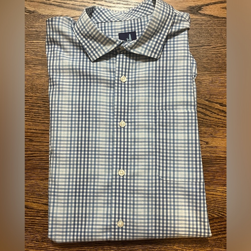Johnnie-O performance button up shirt